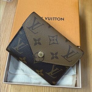 LV Wallet